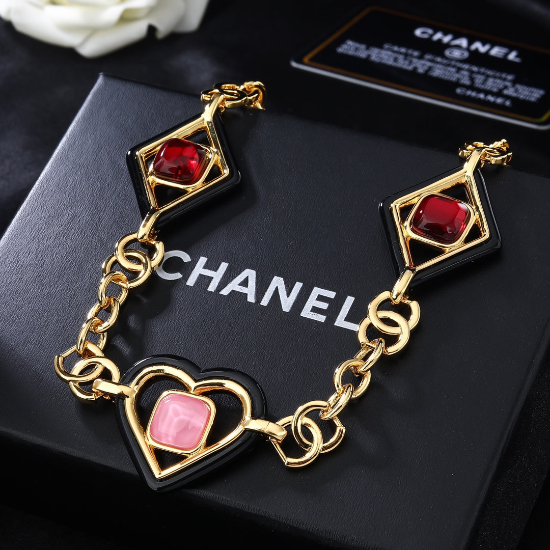 CHANEL 25S CHAIN BELT IN GOLD METALLIC STONE-EMBELLISHED 612713