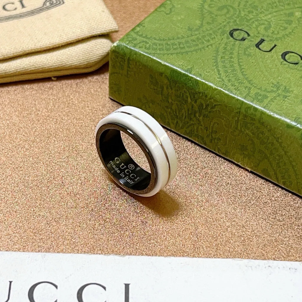 black edge Gucci White Ceramic Ring - Hình 3
