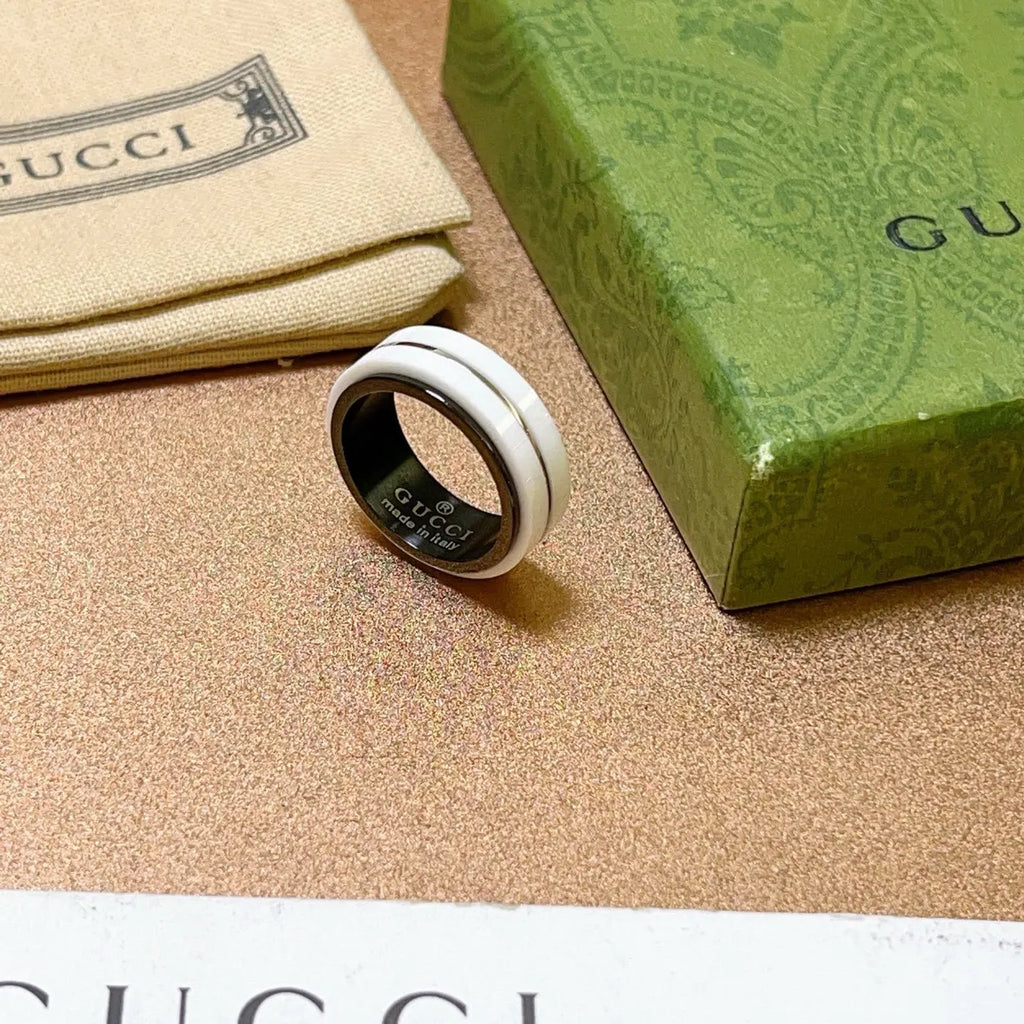black edge Gucci White Ceramic Ring - Hình 6