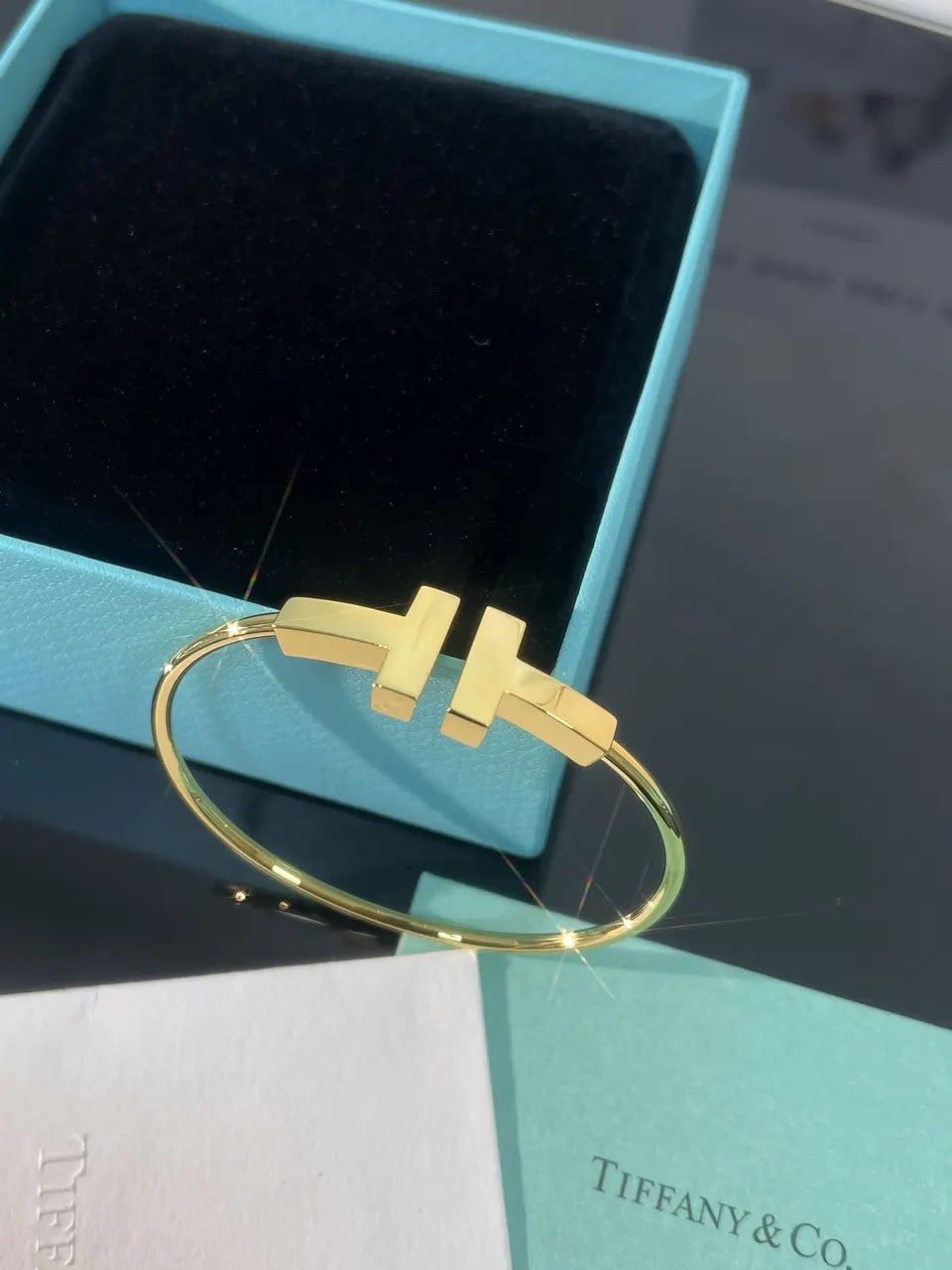 Tiffany T Wire Bracelet in 18K Gold - Hình 5