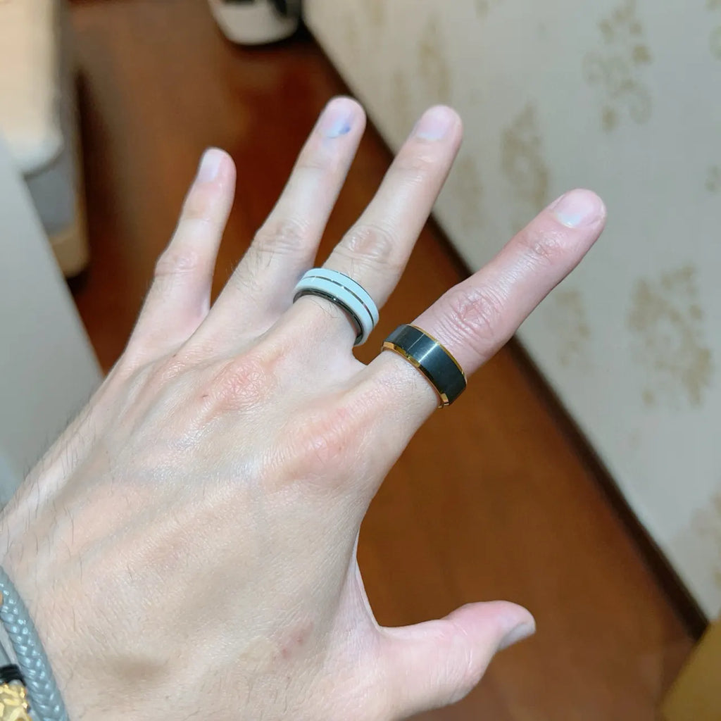 black edge Gucci White Ceramic Ring - Hình 8
