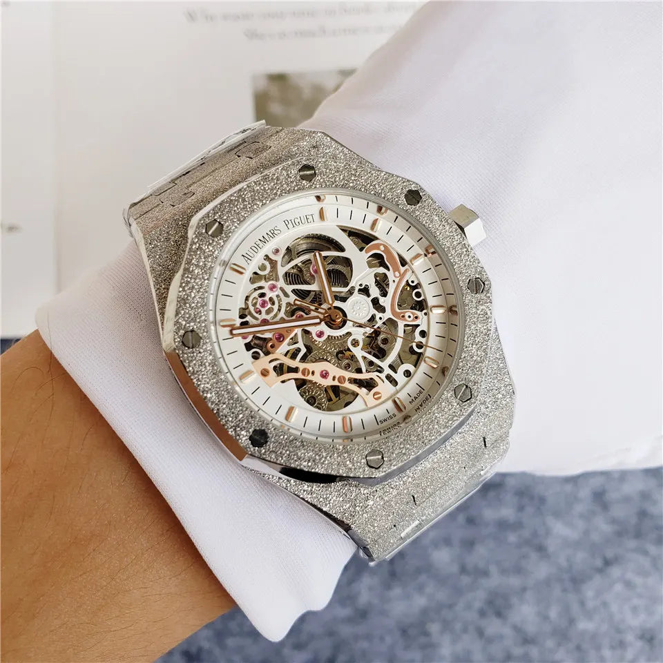 AP Royal Oak Frosted Gold Skeleton - Hình 2