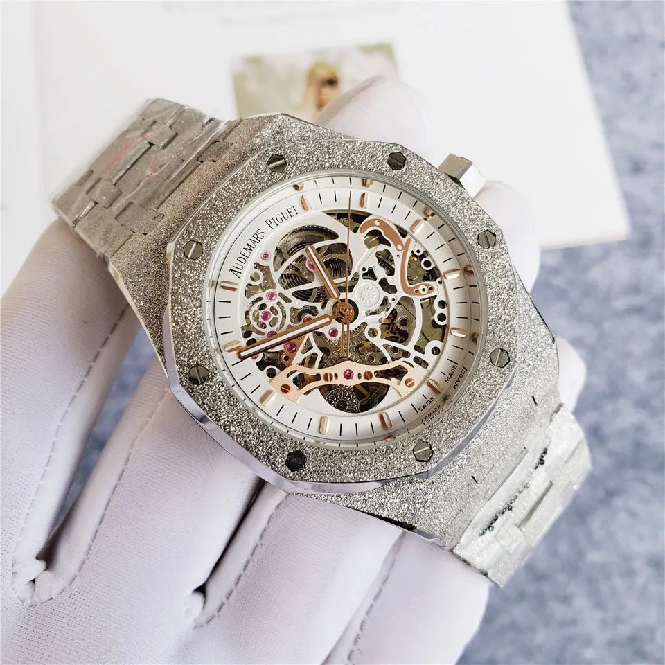 AP Royal Oak Frosted Gold Skeleton - Hình 3