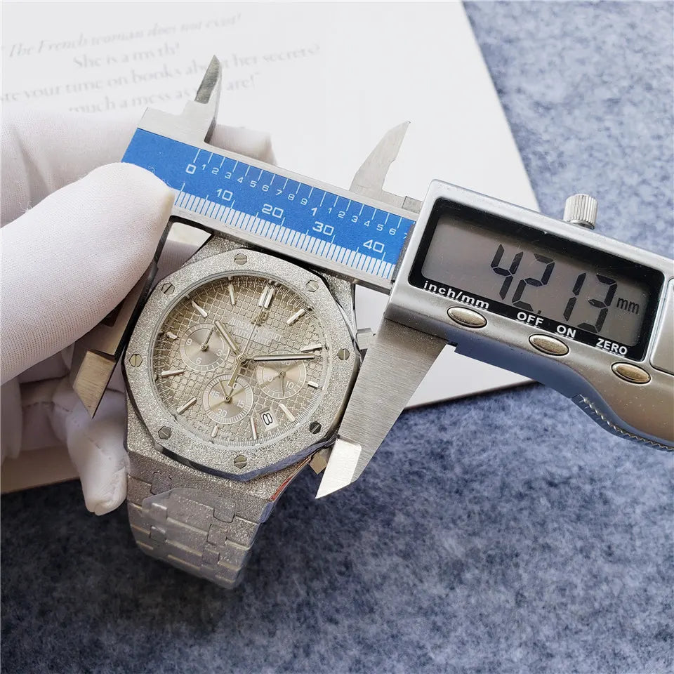 Audemars Piguet Frosted Gold Chronograph - Hình 2