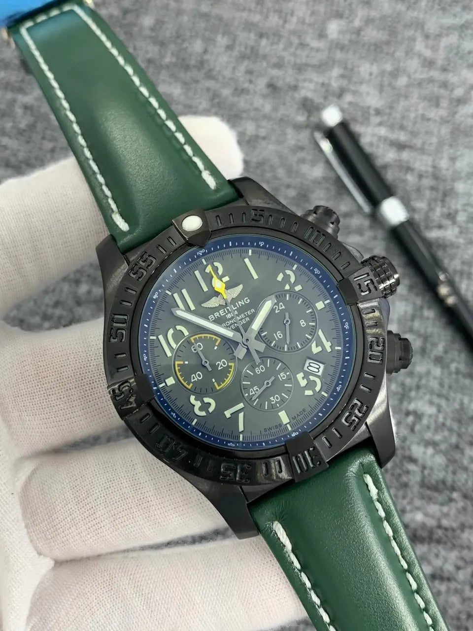 Breitling Green Leather Watch - Hình 2