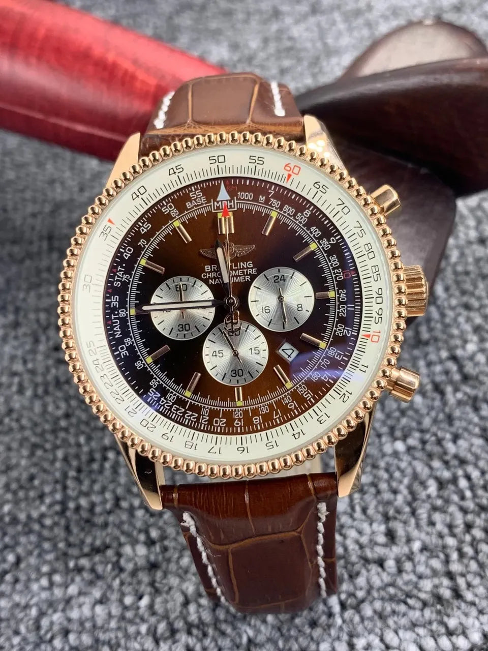 Breitling Navitimer Cream Dial Brown Leather - Hình 3
