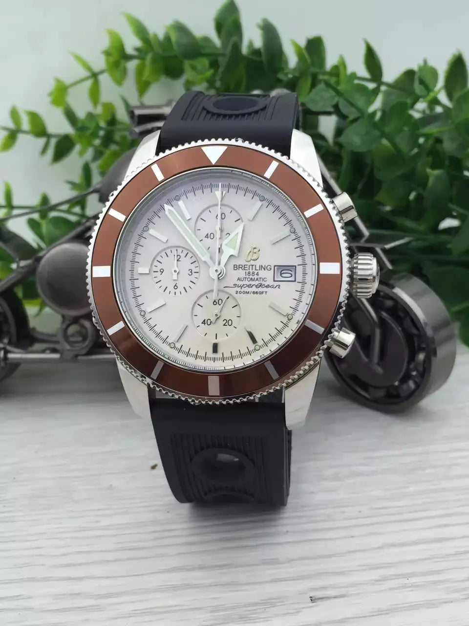 Breitling White Dial Rubber Strap - Hình 2