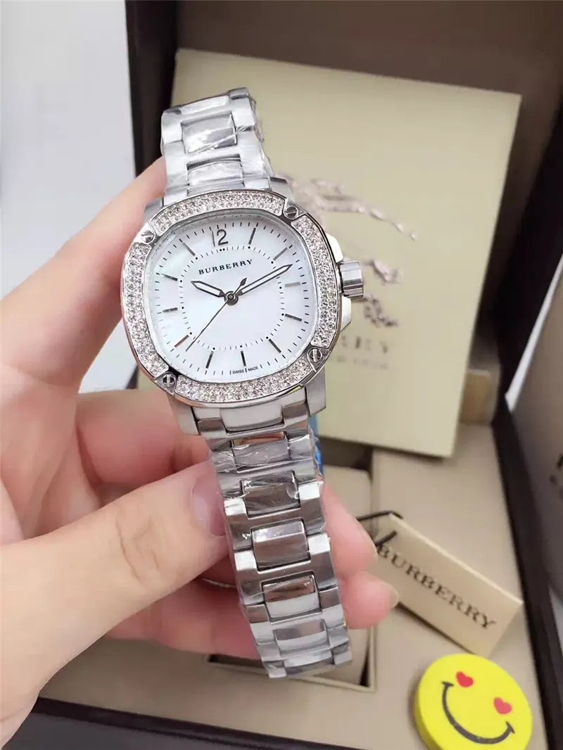 Burberry Diamond Bezel Steel - Hình 4