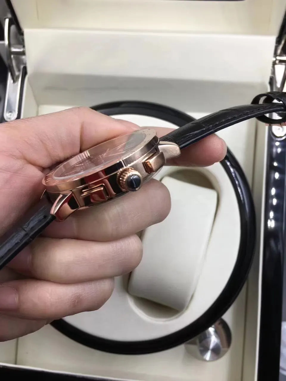 Bvlgari Rose Gold Chronograph - Hình 2