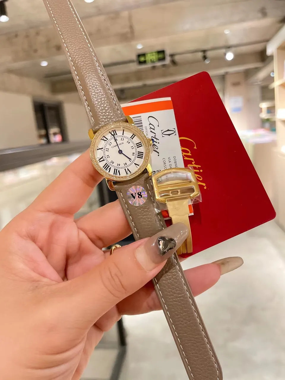 Cartier Gold Diamond Ladies Watch - Hình 7