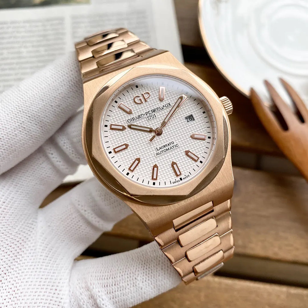 Girard-Perregaux Laureato Copper