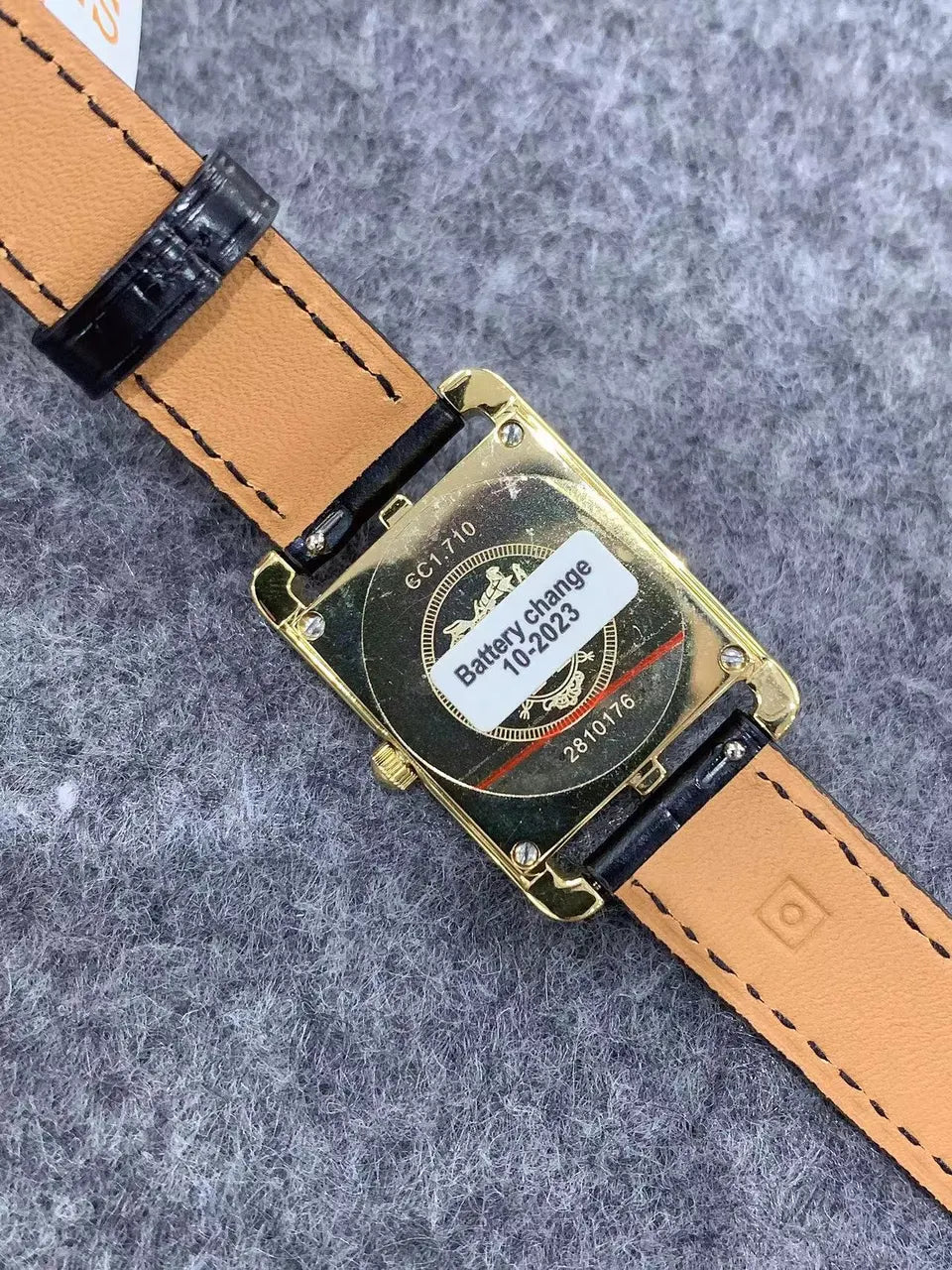 Hermès Gold Rectangular Watch - Hình 5