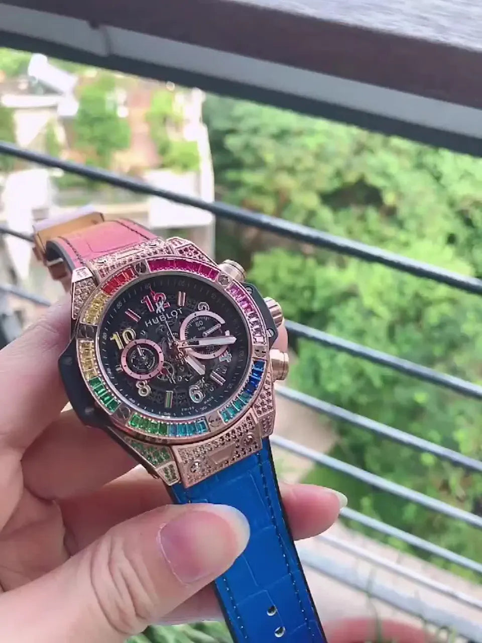 Hublot Rainbow Bezel Watch - Hình 2