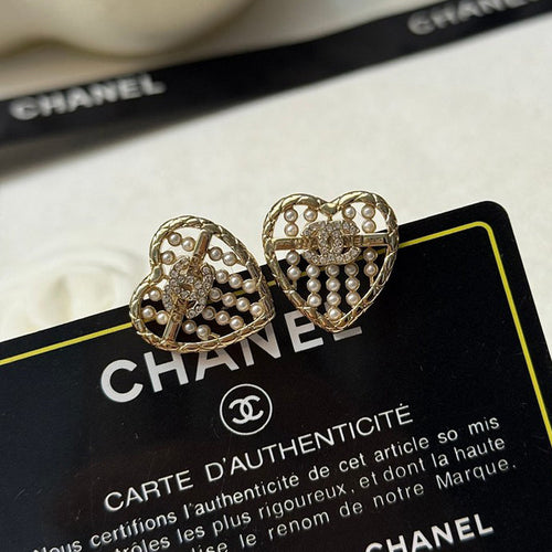 18K  Chanel Pearl Heart Earrings