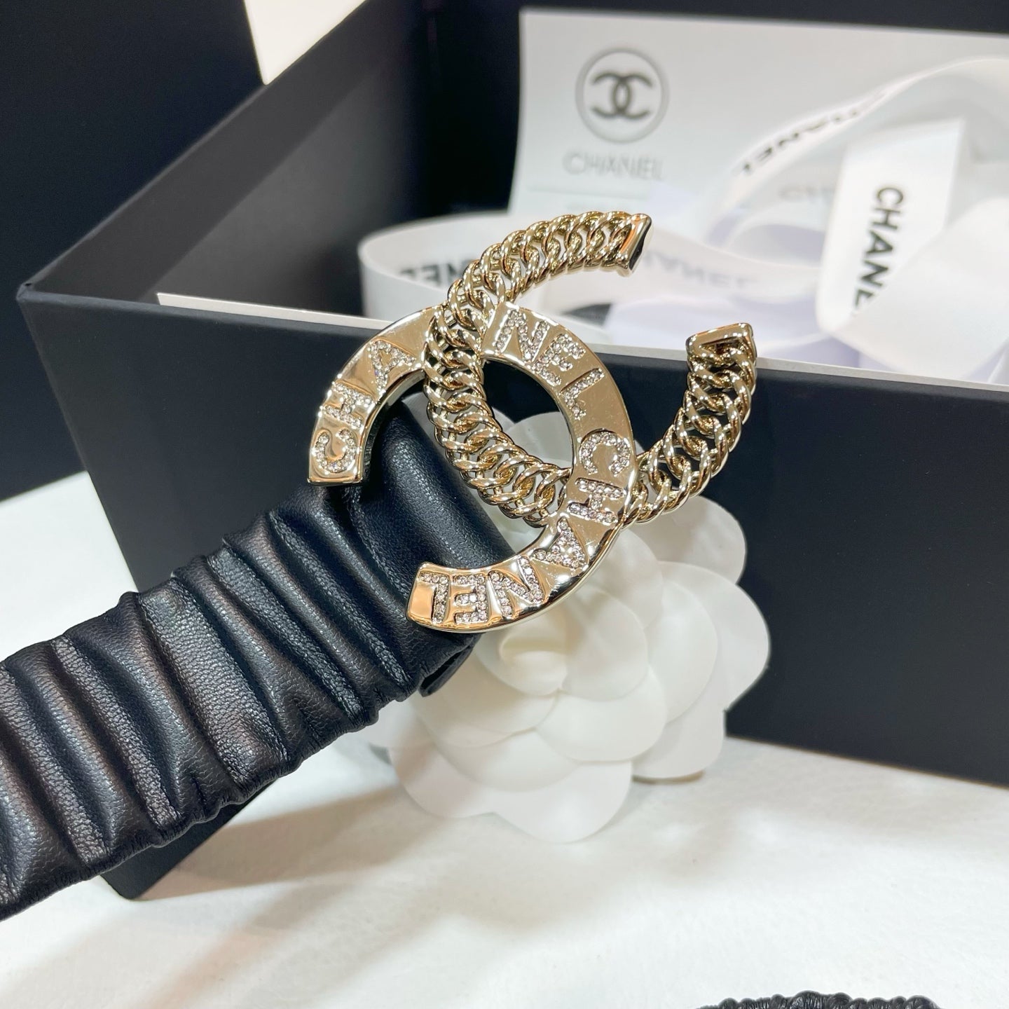 CHANEL DOUBLE 30MM STRETCH BELT IN BLACK CALFSKIN WITH GOLD CHAIN BUCKLE CRYSTAL DETAIL