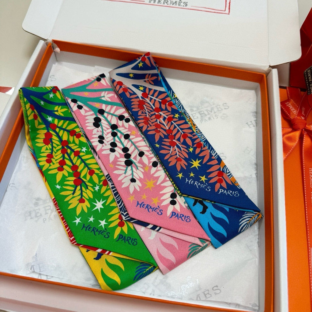 HERMES HERMES 25S SILK NECKERCHIEF 86 IN SILK 714353