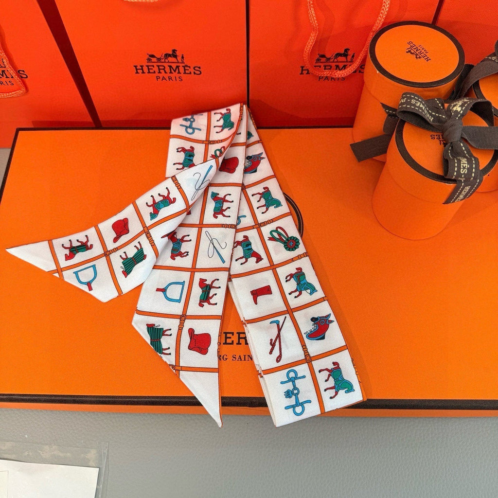 HERMES HERMES 25S SCARF 86 IN SILK 853138