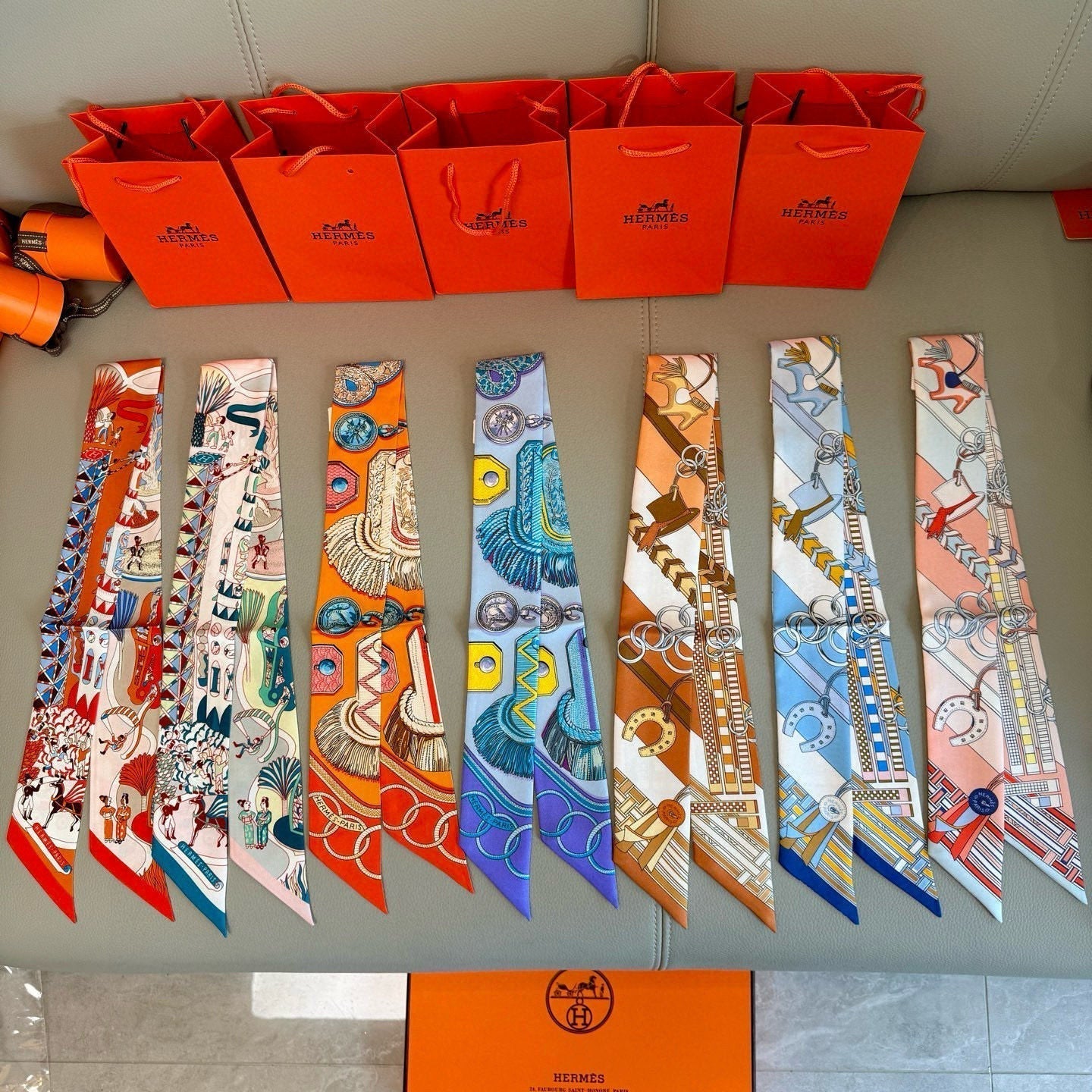 HERMES HERMES 25S SCARF 86 IN SILK 853141