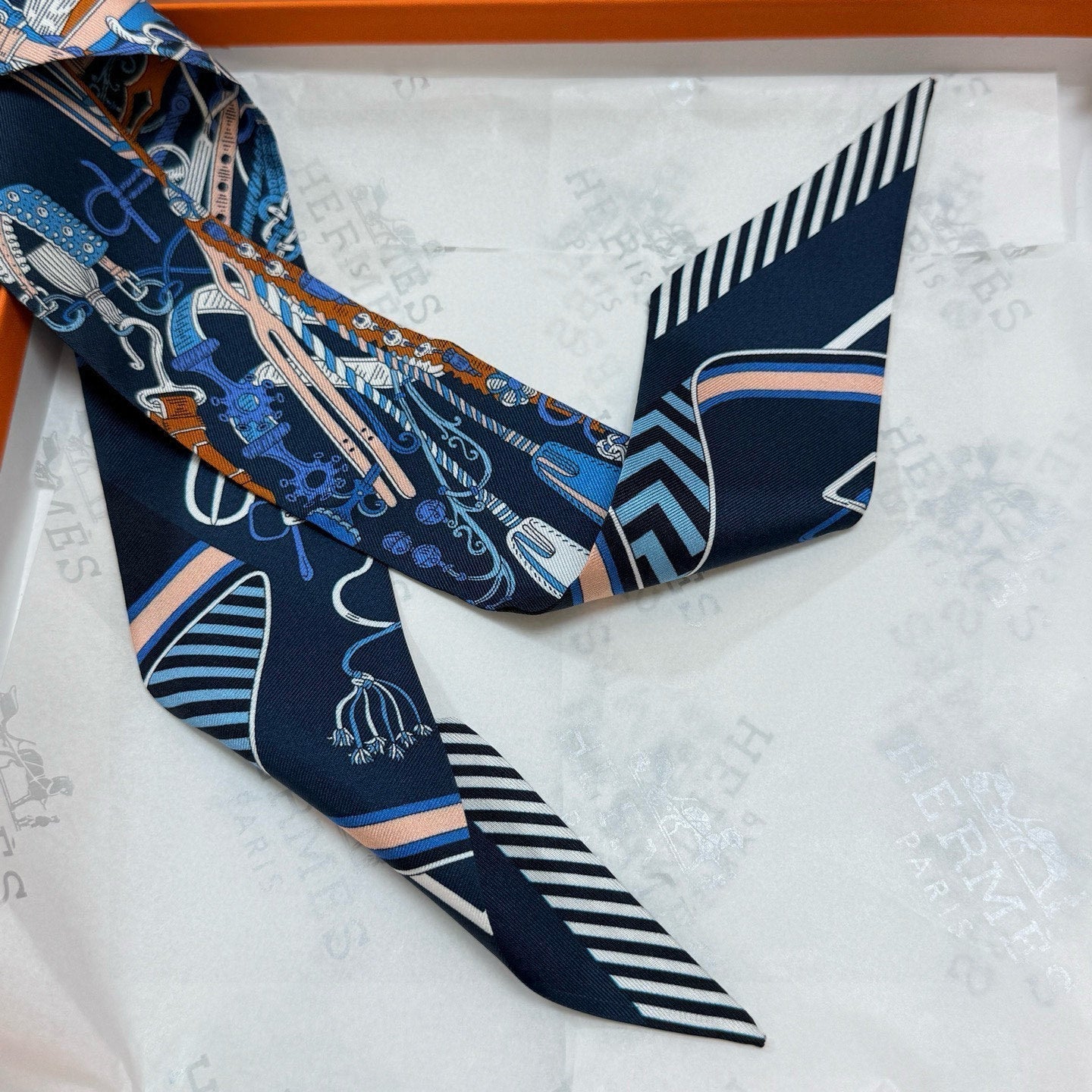 HERMES HERMES 25S SCARF 90 IN SILK 853146