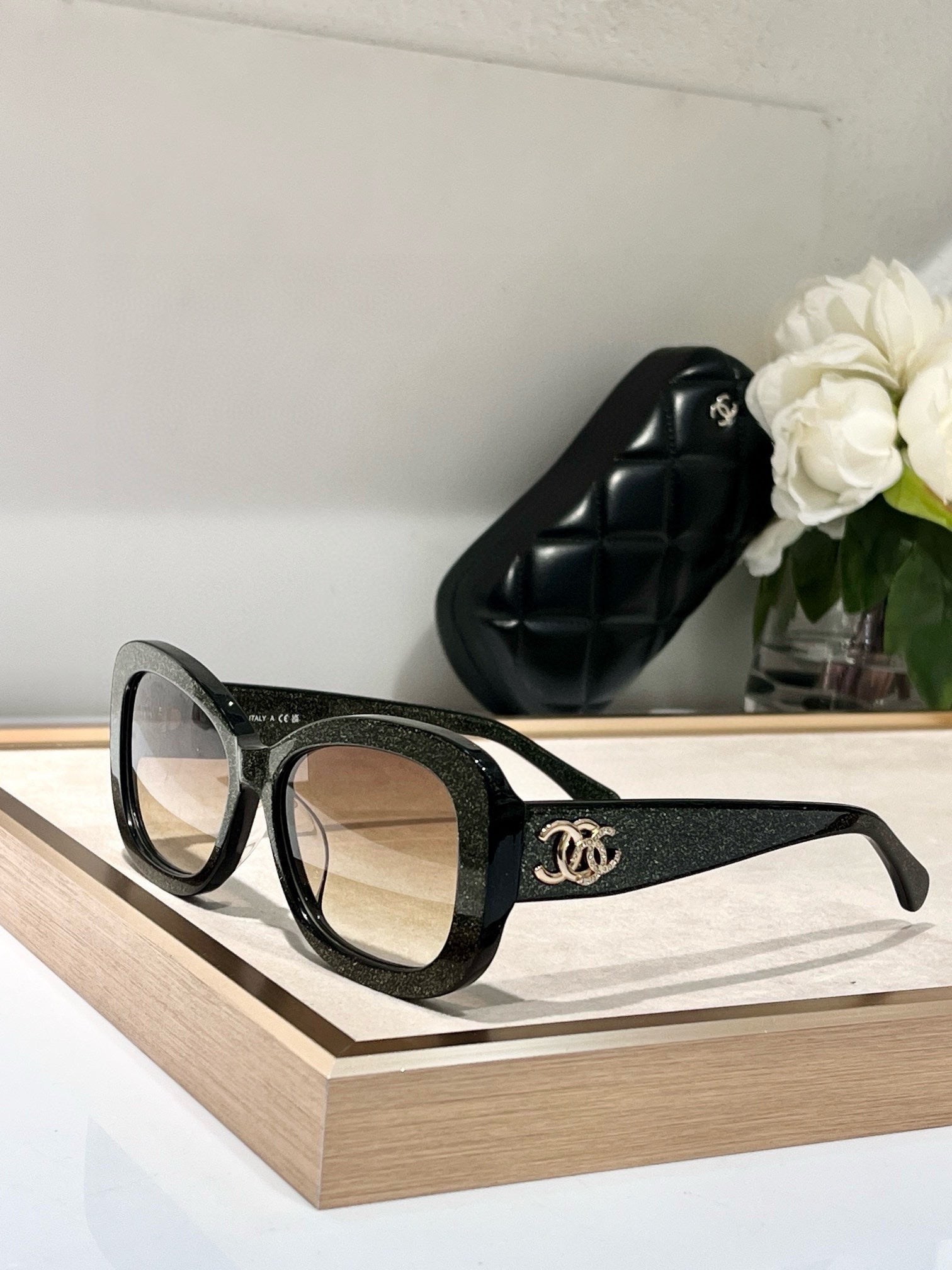 CHANEL SQUARE SUNGLASSES CH5468B IN ACETATE EMBOSSED DIAMOND