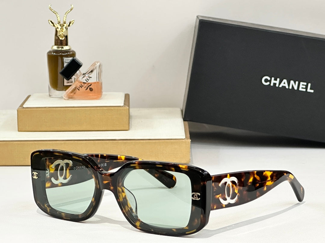 CHANEL SQUARE SUNGLASSES 642639 IN ACETATE