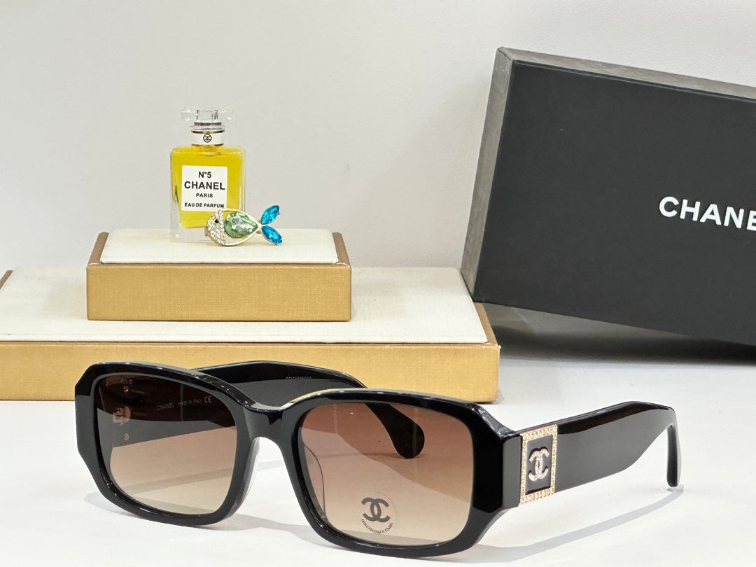 CHANEL RECTANGULAR SUNGLASSES CH4366 IN ACETATE EMBOSSED CRYSTAL