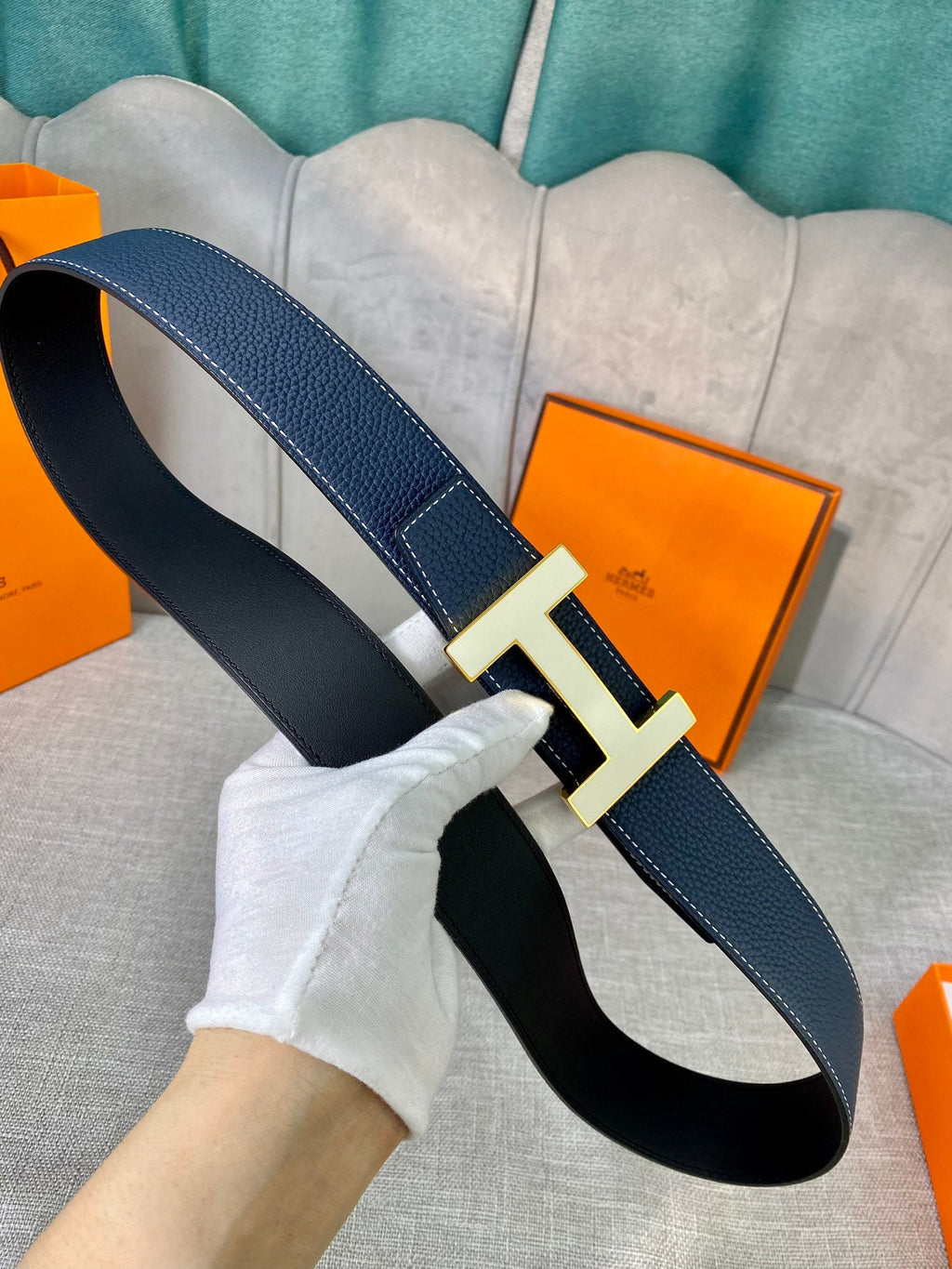 HERMES CONSTANCE BELT BUCKLE & REVERSIBLE NAVY BLUE LEATHER STRAP 38MM GOLD HARDWARE