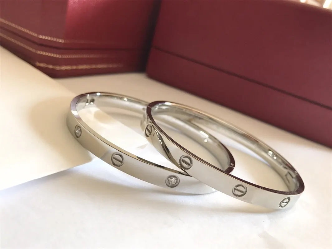 Premium Love Bracelet Silver with Diamonds - Hình 3