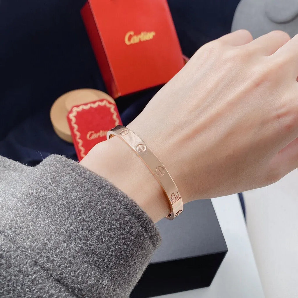Cartier LOVE bracelet in rose gold - Hình 8