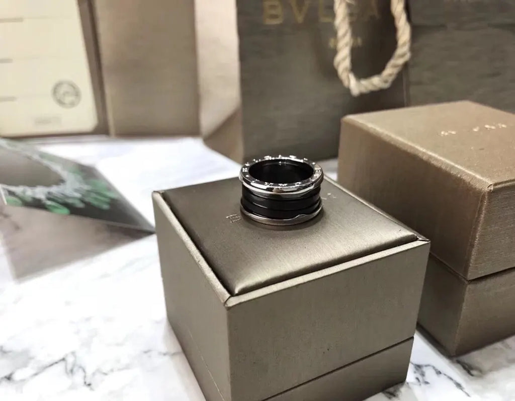 Bvlgari Black Ceramic Ring zero1 - Hình 4