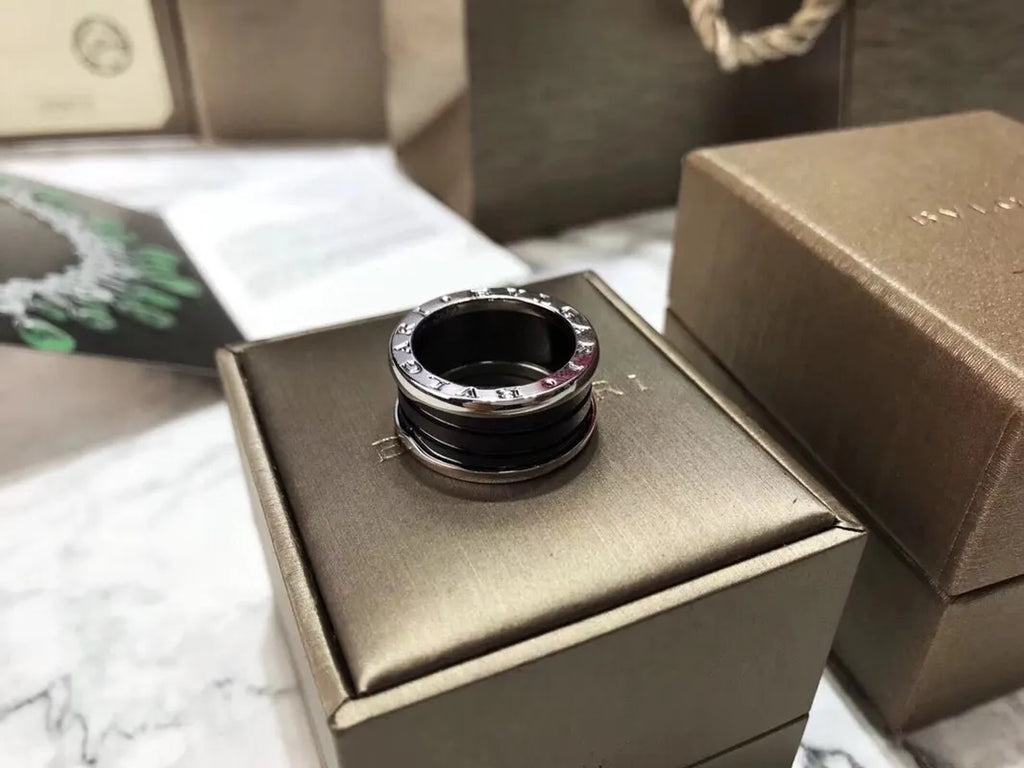 Bvlgari Black Ceramic Ring zero1 - Hình 5