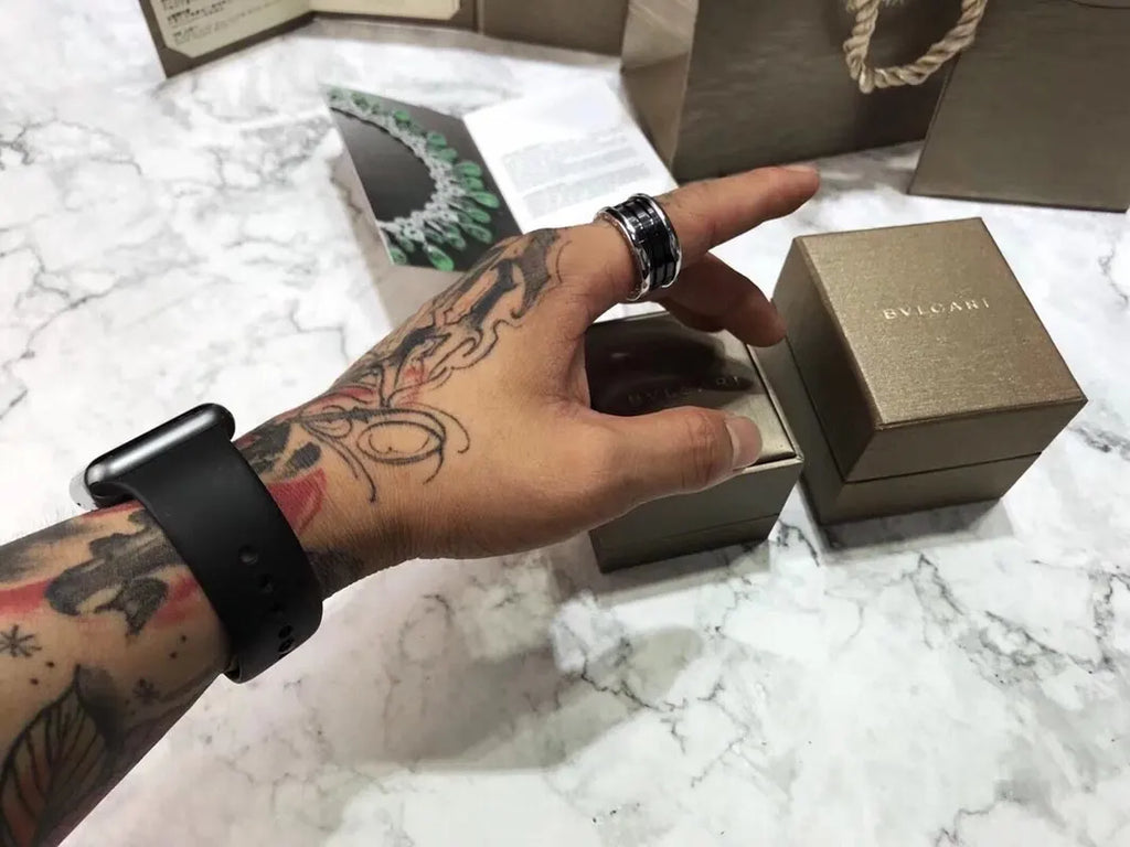 Bvlgari Black Ceramic Ring zero1 - Hình 6