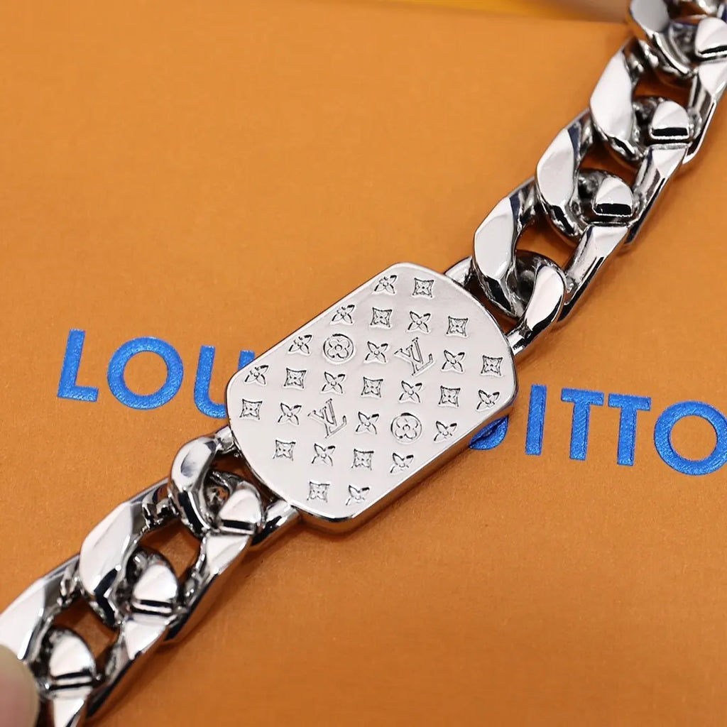 Premium Silver Chain Bracelet with LV Logo - Hình 2