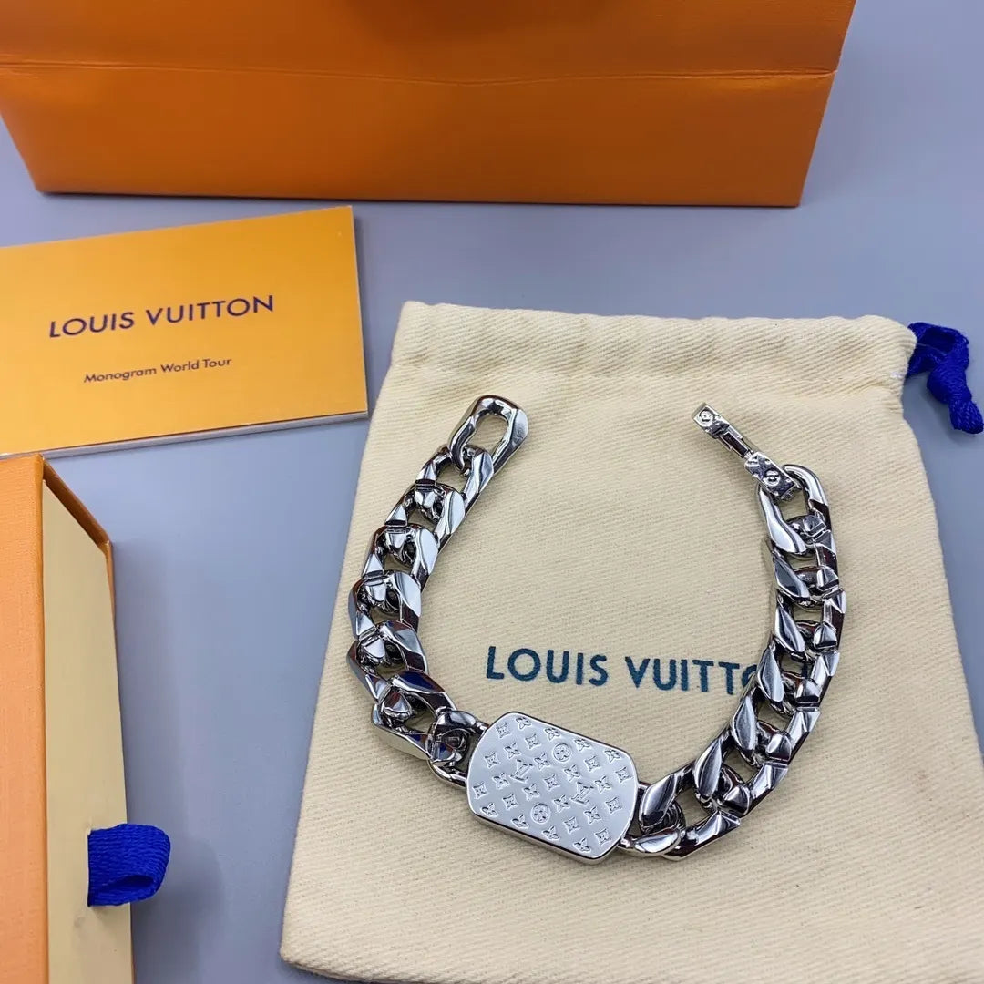 Premium Silver Chain Bracelet with LV Logo - Hình 7