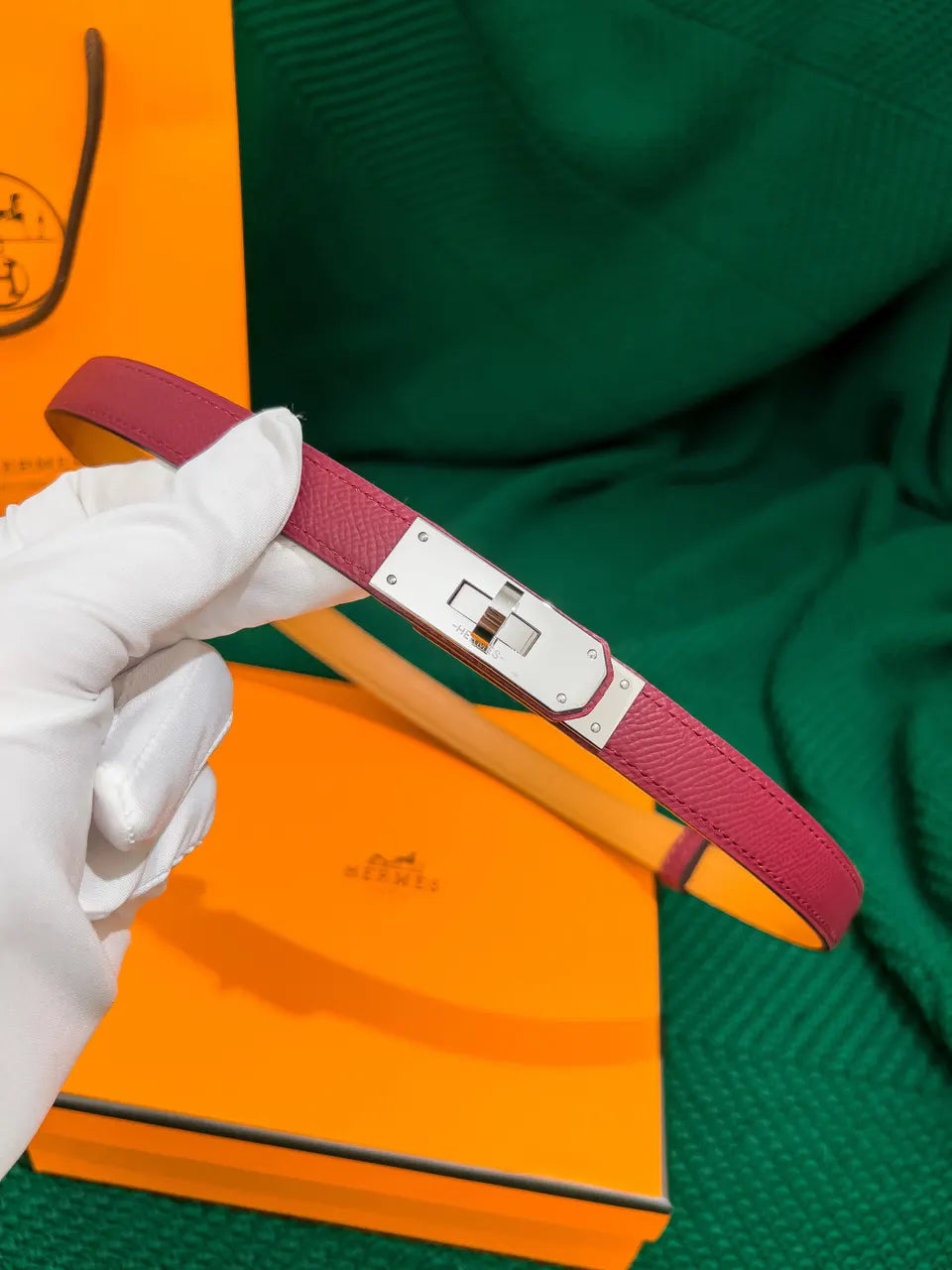 Hermes Rouge Casaque Swift Leather Belt - Hình 2