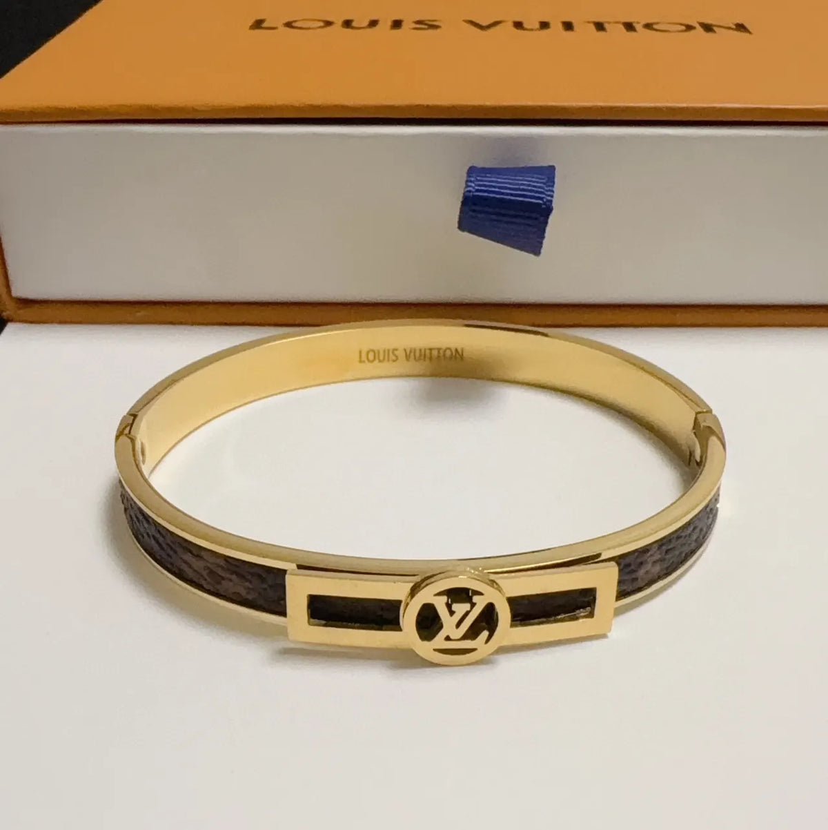 Premium Designer Inspired Bangle Bracelet - Hình 4