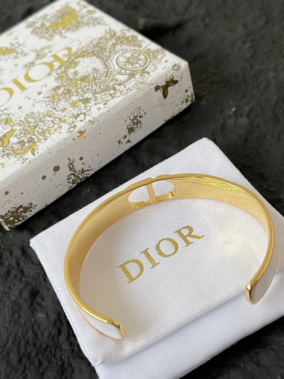 Dior White Lacquer Bangle - Hình 6