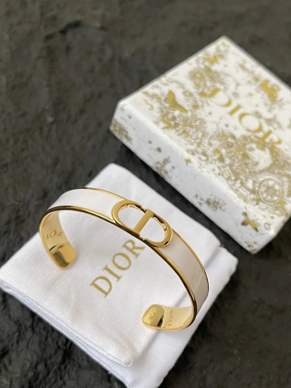 Dior White Lacquer Bangle - Hình 7