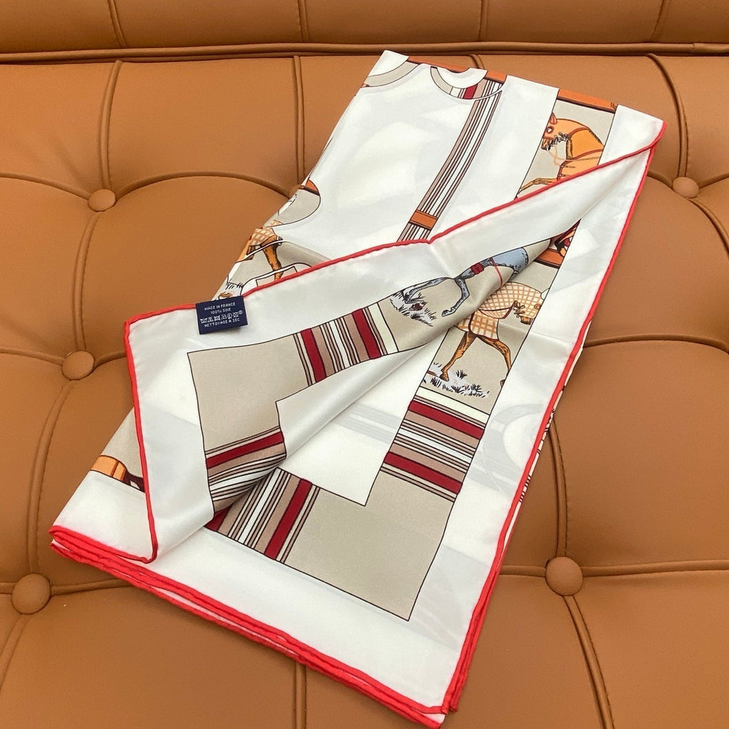 HERMES HERMES 25S SCARF 90 IN SILK 703709