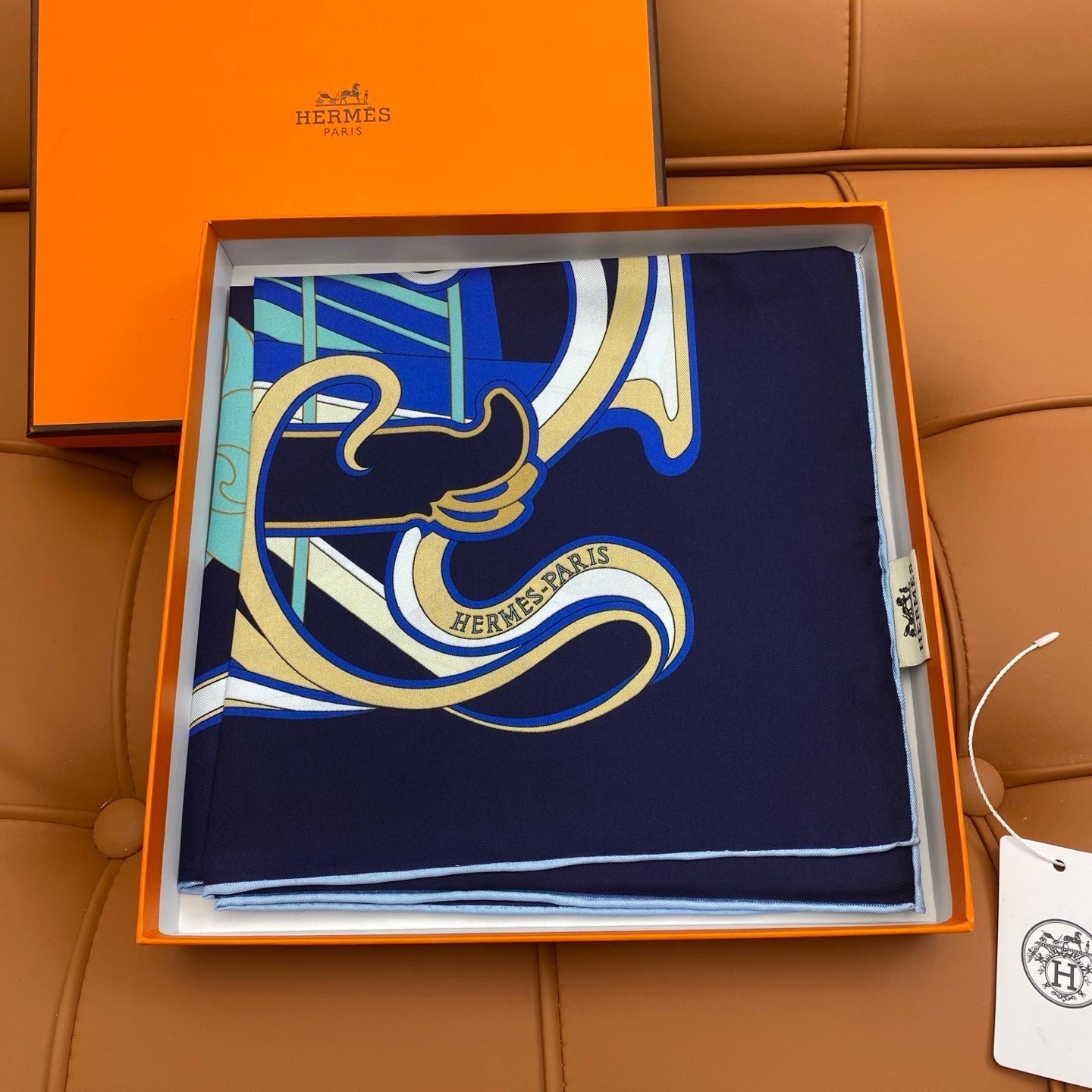 HERMES HERMES 25S SCARF 90 IN SILK 718489
