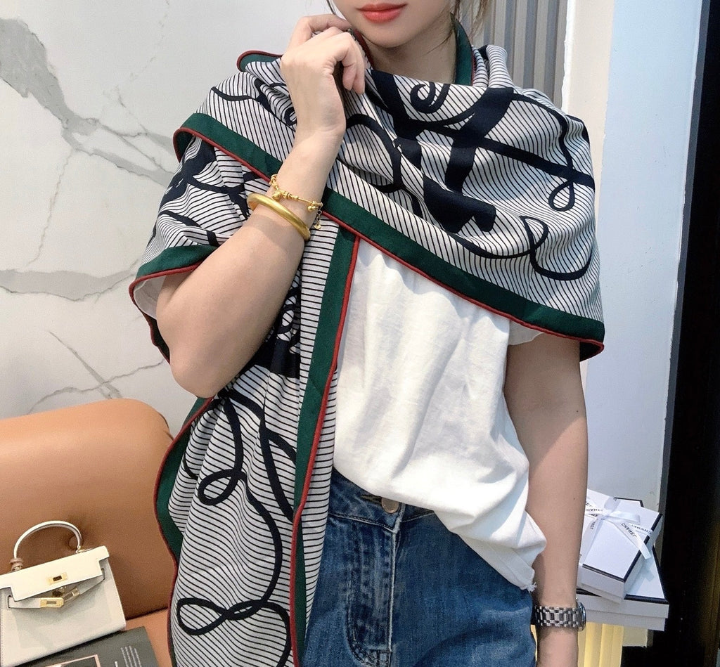 HERMES HERMES 25S SCARF 140 IN CASERE SILK 854530