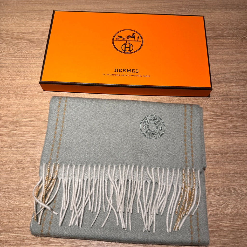 HERMES SCARF 200 CM IN DOVE GRAY CASERE