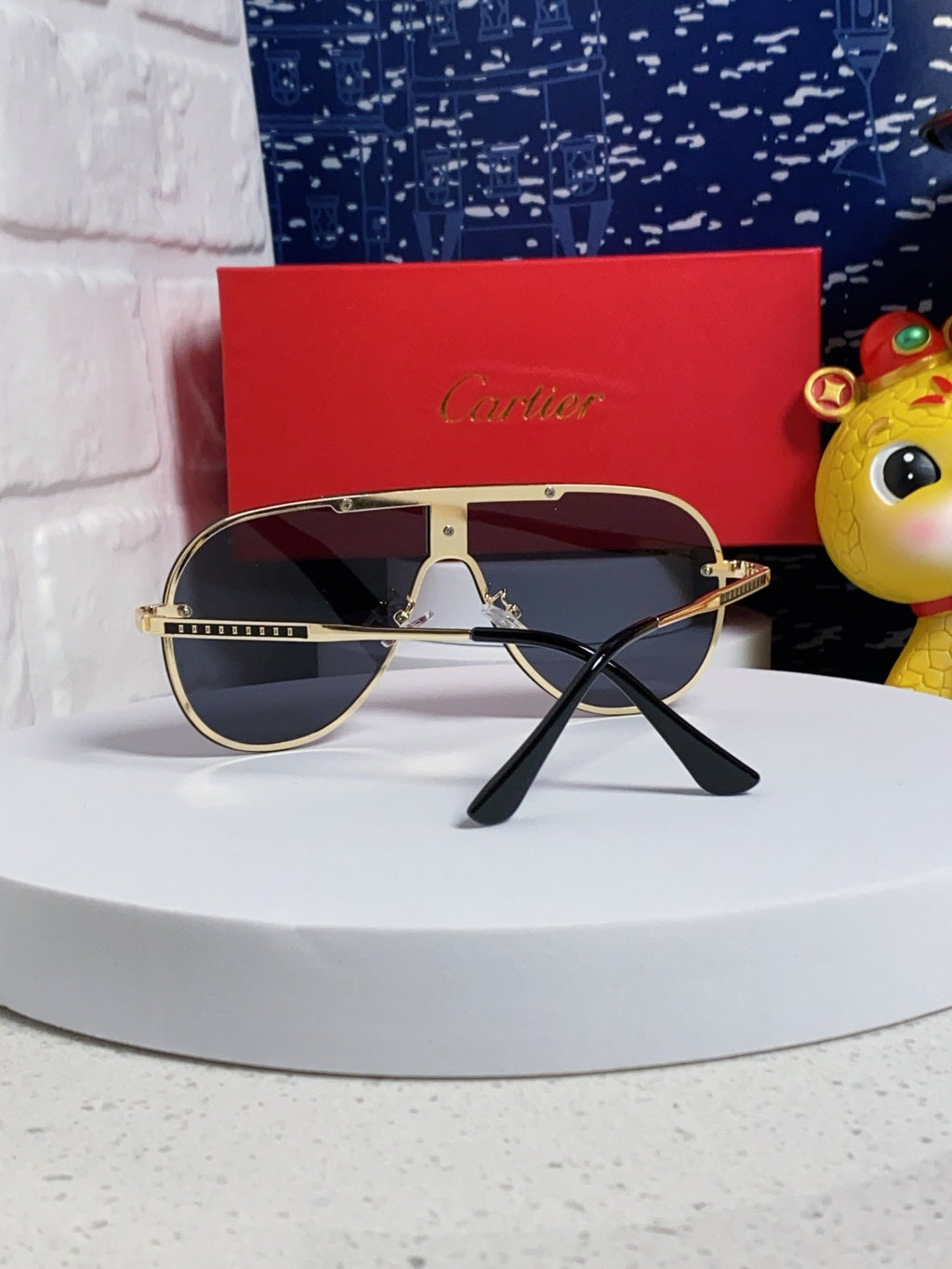 SIGNATURE AVIATOR FRAME SUNGLASSES 563238 IN METAL