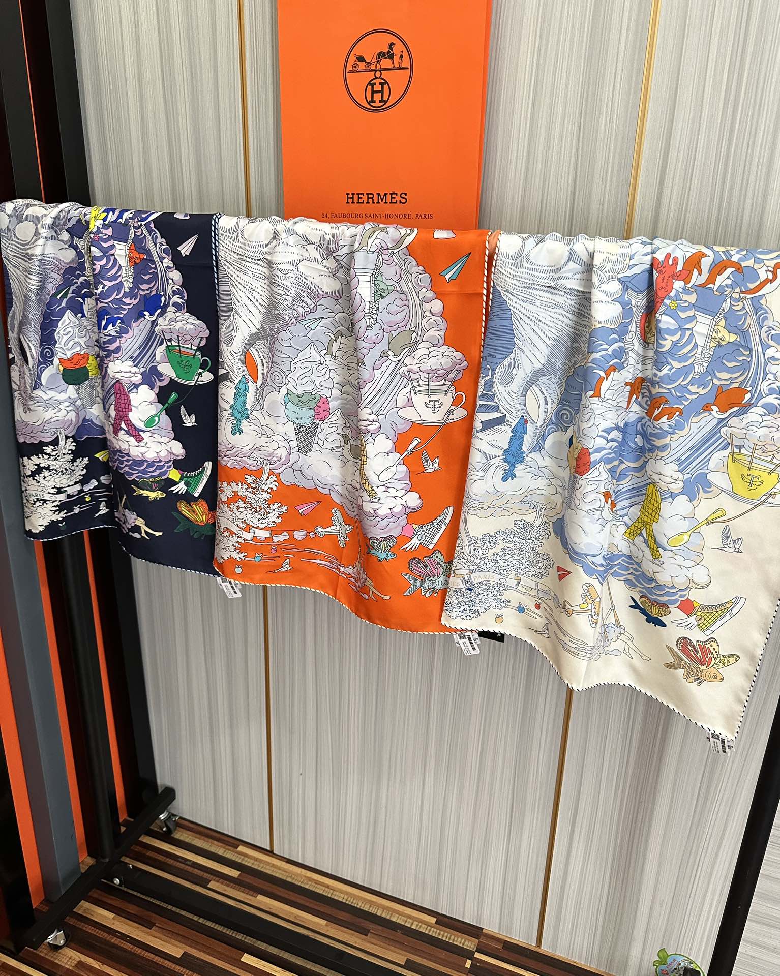 HERMES HERMES 25S SCARF 90 IN SILK 724702