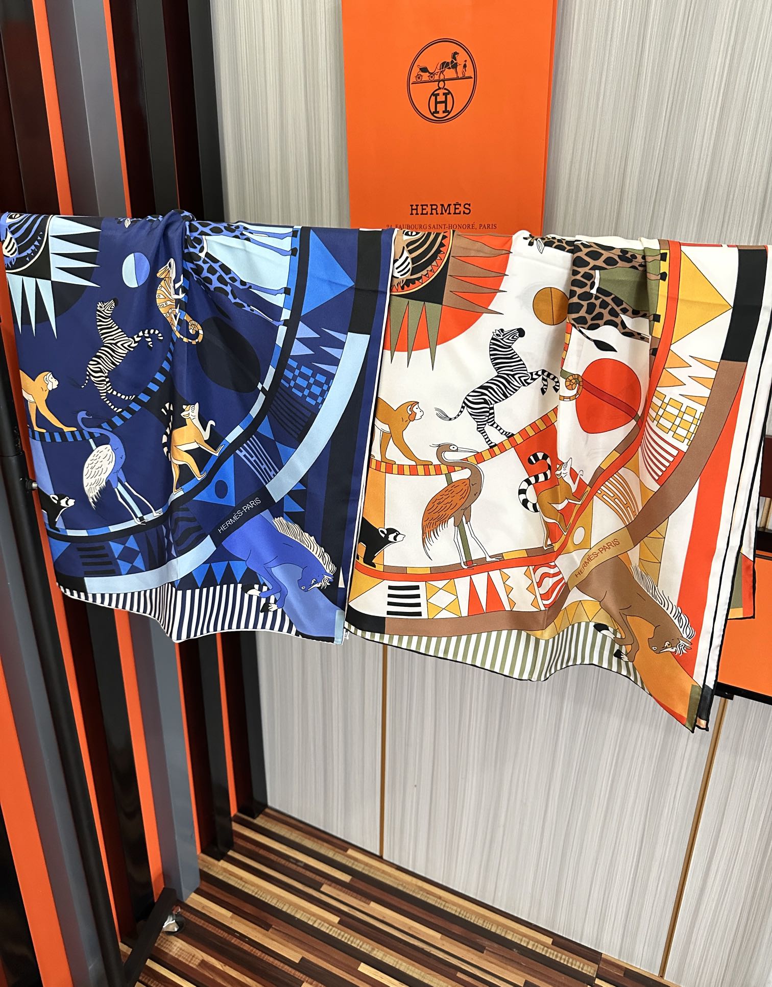 HERMES HERMES 25S SCARF 90 IN SILK 007
