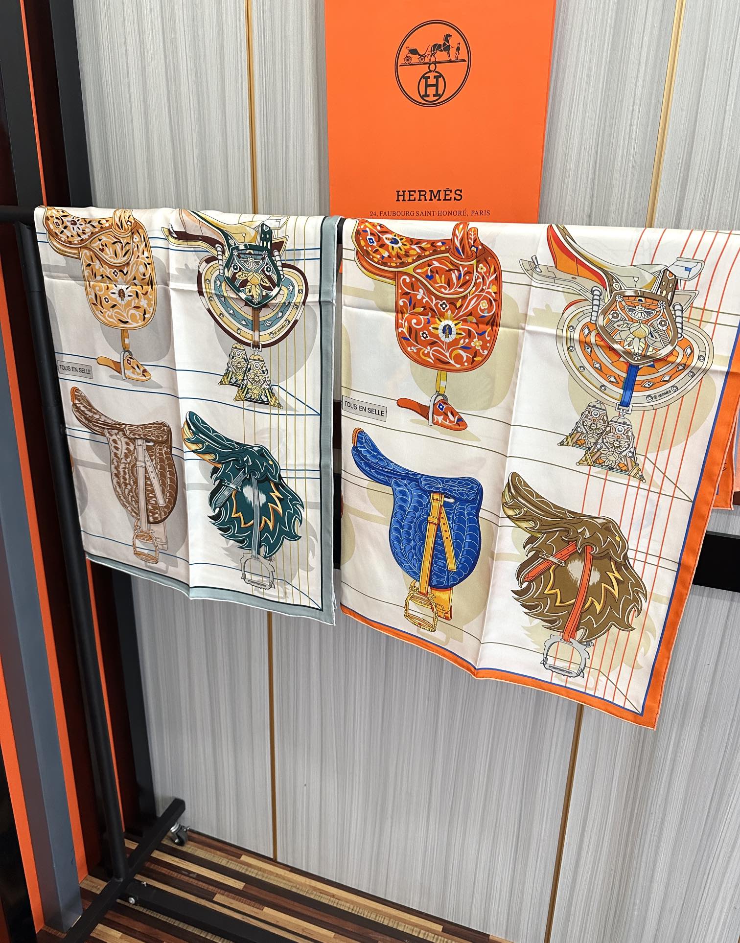 HERMES HERMES 25S SCARF 90 IN SILK 001