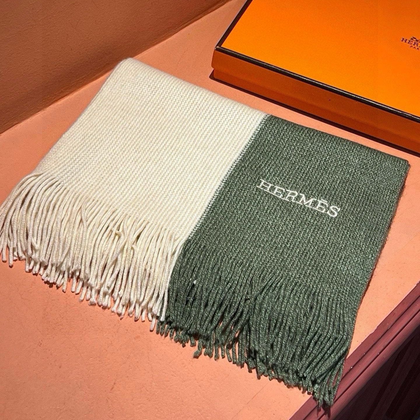 HERMES HIGH-END SCARF 180 IN MOSS GREEN MIX BEIGE CASERE