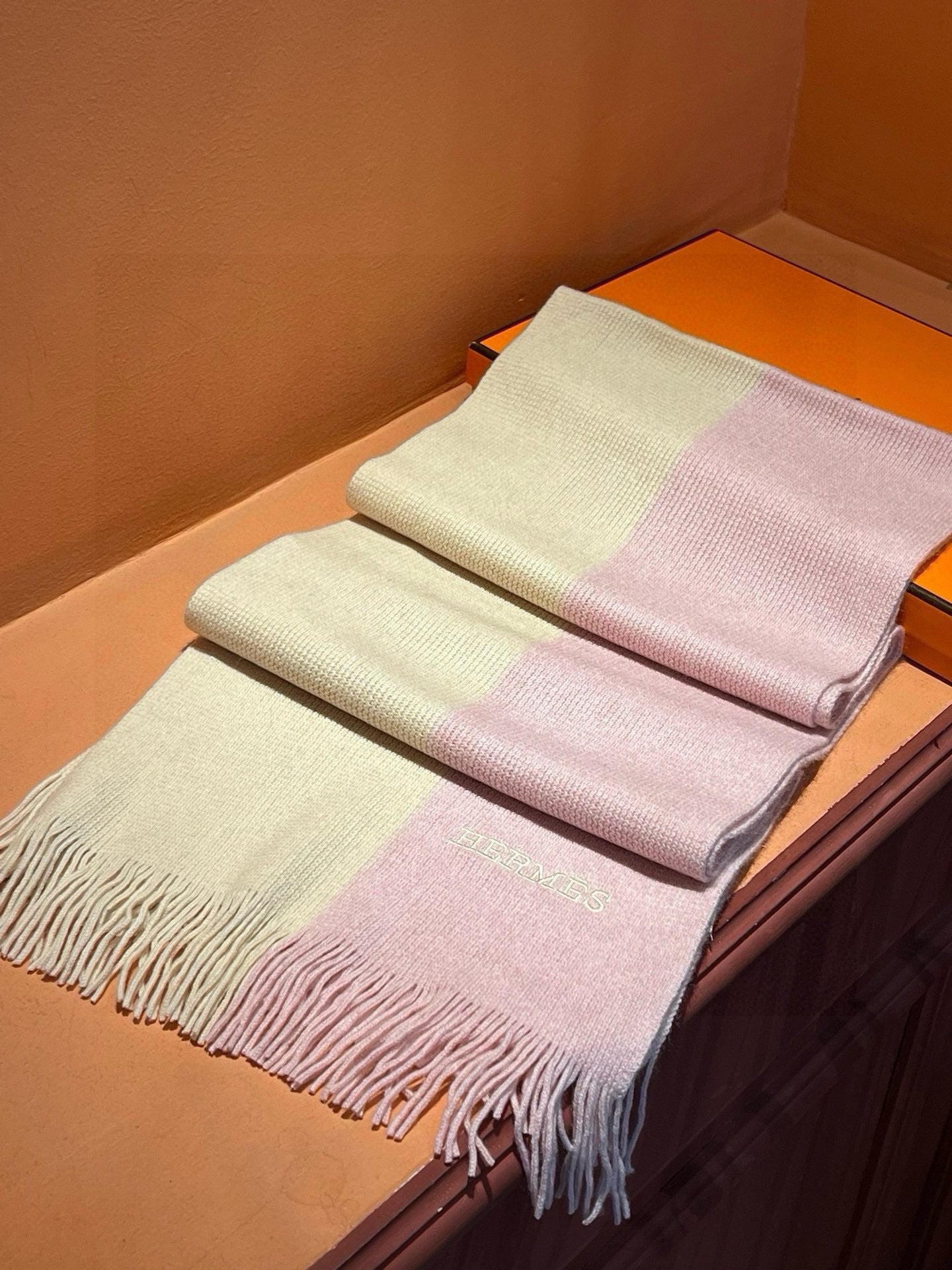 HERMES HIGH-END SCARF 180 IN LIGHT PINK MIX BEIGE CASERE