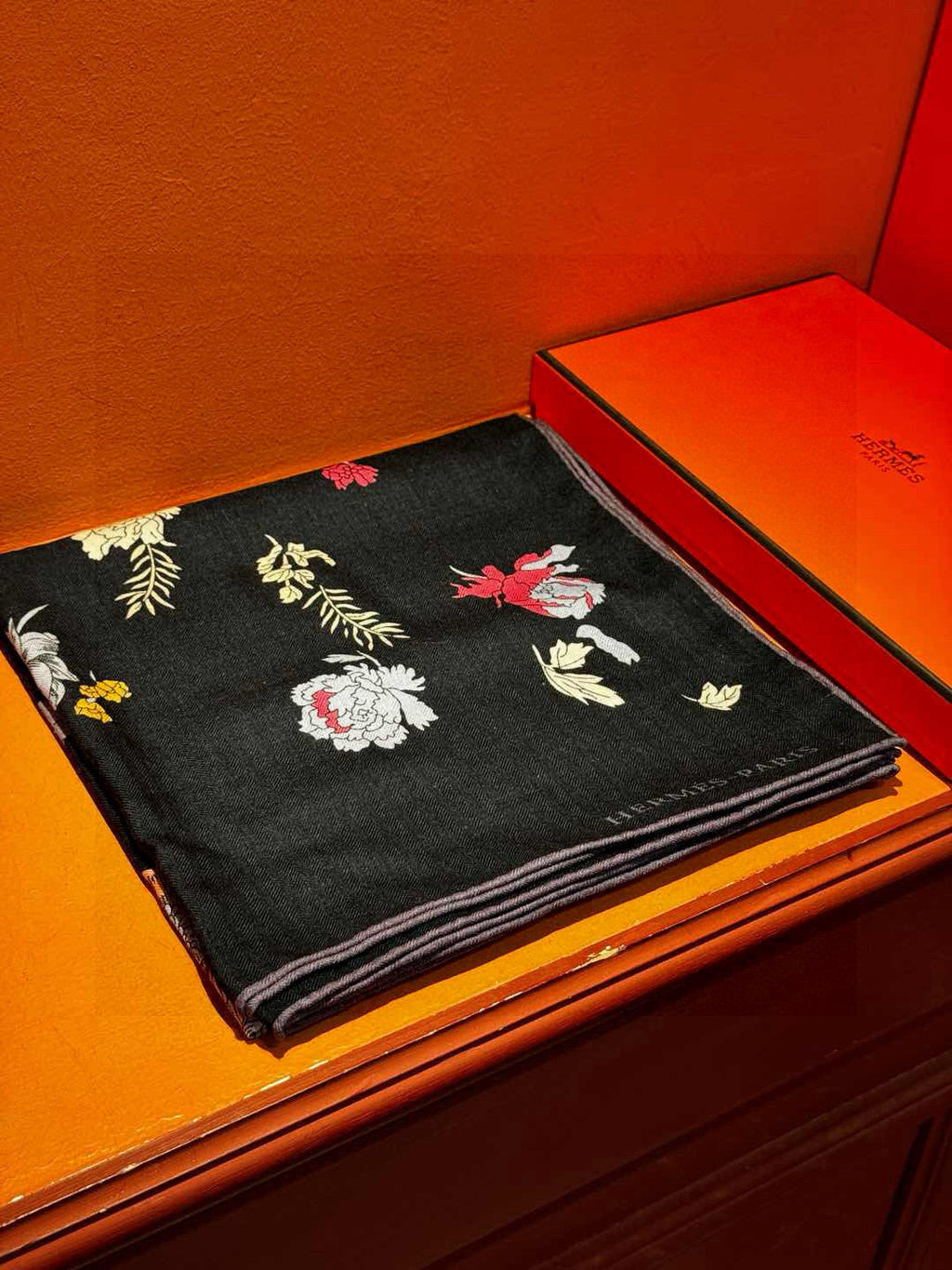 HERMES HERMES 25S SCARF 140 IN CASERE SILK 709657