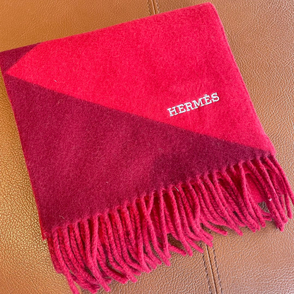 HERMES SCARF 150 CM IN CRIMSON RED CASERE